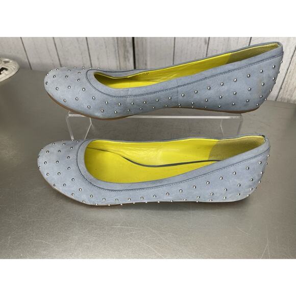 Cole Haan Women's Light Blue Silver Studded Flats Size 8 - Picture 1 of 6